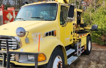 2004 STERLING ACTERA POUNDER TRUCK