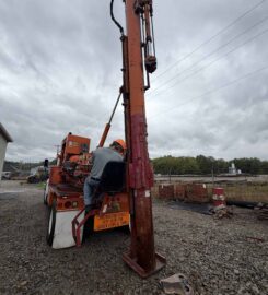 Truck 25 / 145232 – 2019 Kent T3 – GRT Round Sleeve Driver / Standard Post Driver System w/ Side Auger