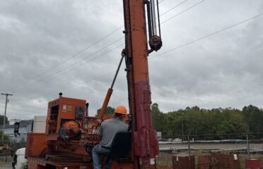 Truck 25 / 145232 – 2019 Kent T3 – GRT Round Sleeve Driver / Standard Post Driver System w/ Side Auger