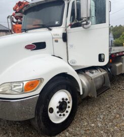 Peterbilt Flatbed 2016-Truck #100846