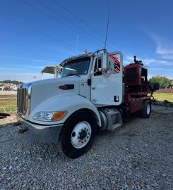 2016 Peterbilt · GRT Zero-Turn Guardrail Pounder Truck (145973)