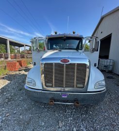 2016 Peterbilt · GRT Zero-Turn Guardrail Pounder Truck (145973)