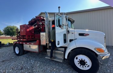 2016 Peterbilt · GRT Zero-Turn Guardrail Pounder Truck (145973)