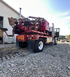 2016 Peterbilt · GRT Zero-Turn Guardrail Pounder Truck (145973)
