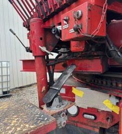 2016 Peterbilt · GRT Zero-Turn Guardrail Pounder Truck (145973)